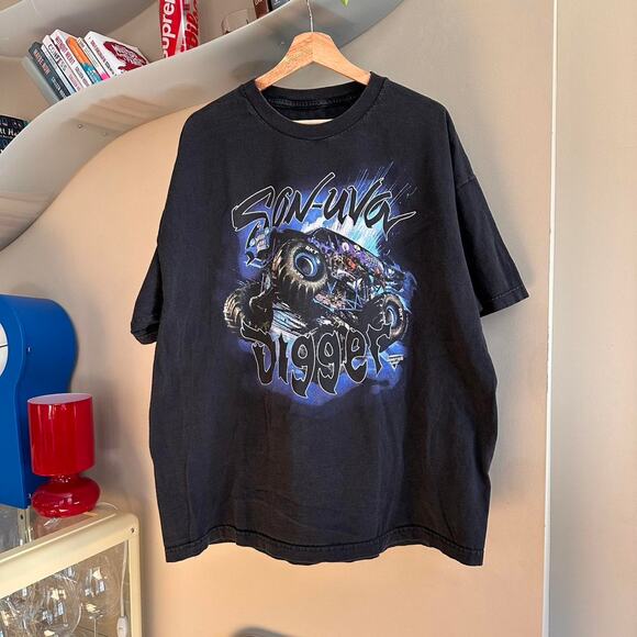 Vintage Y2K Grave Digger Monster Truck Shirt - Picture 1 of 7